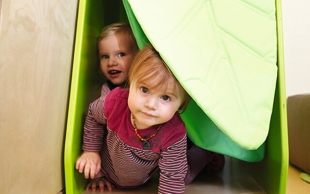 Kinder in den Rückzugsbereichen des Kinder Clubs
