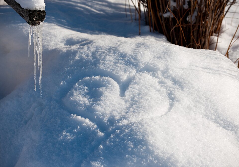 Herz im Schnee